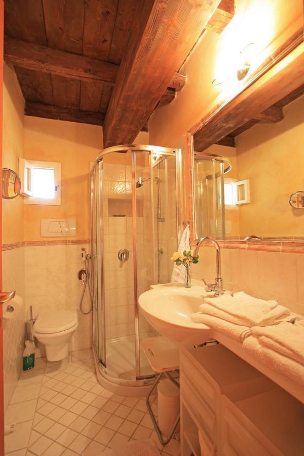 טוסקולנו מדרנו Casa Marsilva - Holiday Apartment With Roof Terrace, Near The Lake מראה חיצוני תמונה